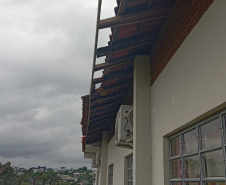 Unidades educacionais danificadas por temporal são reconstruídas com mão de obra prisional em Laranjeiras do Sul
