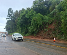 Estado trabalha na desobstrução de rodovias estaduais