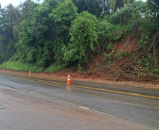 Estado trabalha na desobstrução de rodovias estaduais