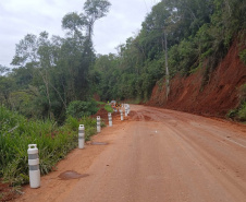 Rodovias estaduais têm trechos interditados por estragos da chuva e manutenções no Paraná