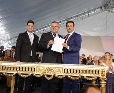 Governador Carlos Massa Ratinho Júnior dá posse ao secretário da Justiça, Família e Trabalho, Ney Leprevost  -   Curitiba, 01/01/2019  -  Foto: Arnaldo Alves/ANPr