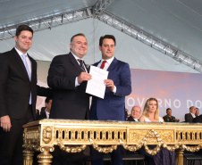Governador Carlos Massa Ratinho Júnior dá posse ao secretário da Justiça, Família e Trabalho, Ney Leprevost  -   Curitiba, 01/01/2019  -  Foto: Rodrigo Félix Leal