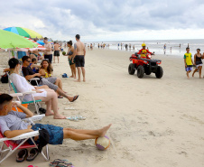 As águas das praias, represas e rios do Estado continuam com boa qualidade. De acordo com o terceiro boletim de balneabilidade do verão emitido nesta sexta-feira (04) pelo Instituto Ambiental do Paraná (IAP), dos 49 pontos monitorados semanalmente no Litoral apenas um se mantêm impróprio para banho.  Litoral do Paraná, 04/01/2019  -  Foto: Jaelson Lucas/ANPr