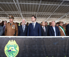 Governador Carlos Massa Ratinho Júnior participa da cerimônia de troca de comando da Polícia Militar do Paraná. O novo camandante-geral é o coronel Péricles de Matos. Ele substitui no cargo a coronel Audilene Dias Rocha.  -  Curitiba, 08/01/2019  -  Foto: Rodrigo Félix Leal