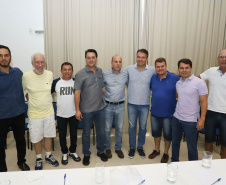 O Litoral do Paraná vai ganhar um calendário turístico, que começará a ser elaborado pelo Governo do Estado ainda neste ano, após o Carnaval. O anúncio foi feito pelo governador Carlos Massa Ratinho Junior, durante reunião com os prefeitos do Litoral, neste sábado (12), em Matinhos. Matinhos, 12-01-19.Foto:Rodrigo Felix Leal / ANPr.