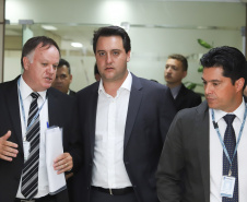 Governador Carlos Massa Ratinho Júnior durante visita ao Detran-Pr  -  Curitiba, 16/01/2019  -  Foto: Rodrigo Félix Leal