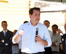 O governador Carlos Massa Ratinho Junior, acompanhou a apresentação das diretrizes de trabalho da nova gestão para a Educação, em encontro com o secretário Renato Feder e funcionários da Secretaria de Educação e do Esporte.Curitiba, 17-01-19.Foto: Foto: Rodrigo Félix Leal