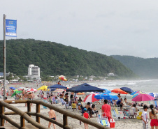 Boletim do IAP apontaapenas Ponta da Pita comolocal impróprio para banho -  Foto:Divulgação IAP                               