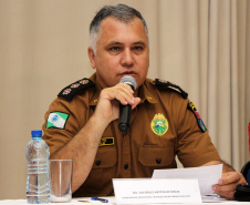 A temporada de verão no Paraná fechou os primeiros 30 dias e os serviços do Governo do Estado foram marcantes ao proporcionarem mais segurança, alternativas de lazer e serviços gratuitos ao veranista. Na foto, o Coordenador da Operação Verão Paraná 2018/2019 e Comandante do 6° Comando Regional da PM (6° CRPM), coronel Valterlei Mattos de Souza.  - Litoral do Paraná, Operação Verão, 22/01/2019  -  Foto: Divulgação PMPR