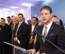 O governador Carlos Massa Ratinho Junior afirmou nesta quarta-feira (23), na solenidade de comemoração pelos 56 anos da Sanepar e de posse da nova diretoria, que a missão da empresa é avançar em oferta de água e sistema de esgoto, chegando a localidades que ainda não contam com estes serviços.Foto: Rodrigo Felix Leal/ANPr