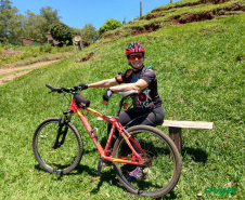 Além das conhecidas caminhadas internacionais da natureza, o Instituto Paranaense deAssistência Técnica e Extensão Rural (Emater-PR), em parceria com o Instituto AndaBrasil, também coordena no Paraná as pedaladas da natureza. Na foto, imagem do percurso natureza e produção rural em Ribeirão Claro  -  Foto: Marina P P Lima /Emater