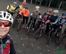 Além das conhecidas caminhadas internacionais da natureza, o Instituto Paranaense deAssistência Técnica e Extensão Rural (Emater-PR), em parceria com o Instituto AndaBrasil, também coordena no Paraná as pedaladas da natureza. Na foto, imagem do percurso natureza e produção rural em Ribeirão Claro  -  Foto: Marina P P Lima /Emater