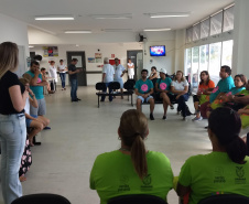Com a confirmação da presença do vírus da febre amarela no Litoral do Paraná, em macacos encontrados mortos nesta semana, a Secretaria de Estado da Saúde fez duas grandes mobilizações neste sábado (26). Enviou profissionais, insumos e materiais de comunicação para reforçar as ações e a vacinação contra a doença em Antonina e organizou uma reunião técnica em Matinhos.
Foto:SESA
