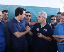 O governador Carlos Massa Ratinho Junior e o prefeito de Curitiba, Rafael Greca, inauguraram neste sábado (02) um parque esportivo no Bairro Novo. A estrutura conta com quadra de futebol com grama sintética, pista de skate com oito obstáculos e quadra poliesportiva. Curitiba,02/02/2019   -  Foto: Rodrigo Félix Leal/ANPr