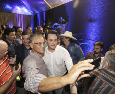 O governador Carlos Massa Ratinho Junior, participa do lançamento da 45ª Exposição Agropecuária, Industrial e Comercial de Umuarama. Presentes no evento: prefeito de Umuarama, Celso Luiz Pozzobom; presidente da Sociedade Rural, Milton Gaiari; secretário do Meio Ambiente, Márcio Nunes; secretário da Infraestrutura e Logística, Sandro Alex, deputados e demais autoridades  -  Umuarama, 05/02/2019  -  Foto: Arnaldo Alves/ANPr