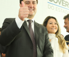 O governador Carlos Massa Ratinho Junior  deu posse, em cerimônia no Palácio Iguaçu, ao secretário de Estado do Desenvolvimento Sustentável e Turismo, Marcio Nunes, e aos presidentes das autarquias vinculadas à pasta. Foram empossados os presidentes do Instituto Água e Terra, Everton Souza; do Simepar, Eduardo Alvin; da Paraná Desenvolvimento, Eduardo Bekin; e da Paraná Turismo, João Jacob Mehl.  -  Curitiba, 12/02/2019  -  Foto: Rodrigo Félix Leal/ANPr