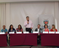 A necessidade de mudança e o compromisso com a transparência foram os pontos fortes da primeira reunião ordinária, deste ano, da Comissão Intergestores Bipartite (CIB), que reúne representantes estaduais e municipais na discussão e pactuação de ações na área de saúde no Paraná. O encontro que contou com a presença de cerca de 400 pessoas aconteceu nesta quarta-feira (20) em Curitiba. Foto: Diogo Pracz de Oliveira/SESA