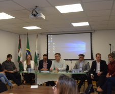 A Secretaria de Estado da Saúde em Curitiba, uma reunião para alinhamento das estratégias de controle da febre amarela. Além do Paraná, participam representantes de Santa Catarina, Rio Grande do Sul e de São Paulo, além do Ministério da Saúde e da Organização Panamericana de Saúde (Opas), com o apoio do Conselho Nacional de Secretários da Saúde. - Curitiba, 21/02/2019 - Foto: Divulgação SESA