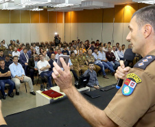 O governador Carlos Massa Ratinho Jr entregou nesta sexta(22) novas viaturas, aparelhos etolométricos e coletes balísticos às unidades da Polícia Militar que pertencem ao 2 Comando Regional - Londrina e região. Londrina,22/02/2019 Foto:Jaelson Lucas / ANPr