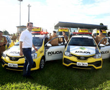 O governador Carlos Massa Ratinho Jr entregou nesta sexta(22) novas viaturas, aparelhos etolométricos e coletes balísticos às unidades da Polícia Militar que pertencem ao 2 Comando Regional - Londrina e região. Londrina,22/02/2019 Foto:Jaelson Lucas / ANPr