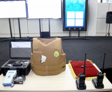 O governador Carlos Massa Ratinho Jr entregou nesta sexta(22) novas viaturas, aparelhos etolométricos e coletes balísticos às unidades da Polícia Militar que pertencem ao 2 Comando Regional - Londrina e região. Londrina,22/02/2019 Foto:Jaelson Lucas / ANPr