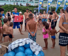 Sanepar oferece atividades de recreação educativa nas praias. Foto: Thays Poletto