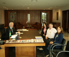 Governador em exercício Darci Piana recebe o prefeito de Prudentópolis, Adelmo Luiz Klosowski.  -  Curitiba, 28/02/2019  -  Foto: Divulgação ANPr