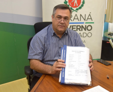 O secretário estadual da Saúde, Beto Preto, assinou nesta sexta-feira (01) uma série de convênios para dar prosseguimento a obras em unidades de atendimento à população e definiu o pagamento de R$ 34 milhões para prestadores de serviços para municípios do Estado que estão sob a gestão da Secretaria. -  Curitiba, 01/03/2019  -  Foto: Diogo Pracz de Oliveira/SESA