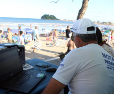 O Carnaval 2019 no Litoral do estado foi repleto de opções de lazer e de serviços gratuitos para os veranistas durante o feriado prolongado. Na área de segurança pública, houve redução dos casos de furtos (10%) e mais encaminhamentos (37,50%) por conta do aumento de abordagens (63,67%).  -  Litoral do Paraná, 05/03/2019  -  Foto: Soldado Emanuel Cunha