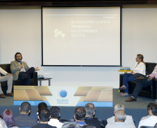 Na manhã desta quinta-feira,7, o auditório da Celepar recebeu mais de 170 inscritos para a palestra de lançamento da parceria da BRI Brasil (Blockchain Research Institute) com a Celepar. O evento foi aberto pelo presidente, Allan Costa que ressaltou a importância dessa parceria na desburocratização e inovação no serviço público.  -  Foto: Divulgação Celepar