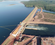 A Copel iniciou neste sábado (9) a operação comercial da primeira unidade geradora de energia da Usina Hidrelétrica Colíder