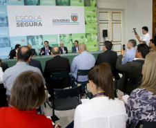 O governador Carlos Massa Ratinho Junior lançou nesta sexta-feira (15) o programa Escola Segura, que prevê uma série de medidas preventivas e protetivas de segurança que serão executadas na rede estadual de ensino. Curitiba,15/03/2019 Foto: Jaelson Lucas / ANPr