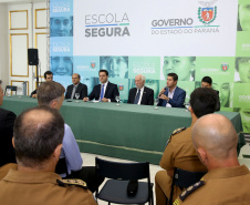 O governador Carlos Massa Ratinho Junior lançou nesta sexta-feira (15) o programa Escola Segura, que prevê uma série de medidas preventivas e protetivas de segurança que serão executadas na rede estadual de ensino. Curitiba,15/03/2019 Foto: Jaelson Lucas / ANPr