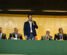 O governador Carlos Massa Ratinho Junior  lança o aplicativo Paraná Serviços no Auditório Mário Lobo em Curitiba nesta segunda-feira (18). Trata-se de uma solução inovadora do Governo do Paraná que facilitará a intermediação entre o contratante e o prestador autônomo de serviços.   Curitiba, 15/03/2019 -  Foto: Geraldo Bubniak/ANPr