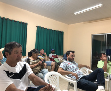 Associação de Fruticultores e Olericultores de Carlópolis - Produtores de goiaba.  Na foto, Treinamento de boas práticas na manipulação de alimentos oferecido pelos auditores do Sebrae/PR, Jose Renato Sanches e Alcione Marques Fernandes. Fotos: Luiza Rocha Ribeiro