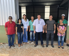 Associação de Fruticultores e Olericultores de Carlópolis - Produtores de goiaba. Airton Capote, Leiko Kawasaki, Luiza Ribeiro (técnica da Emater), Noriaki Akamatsu ( presidente da COAC), Jose Renato Sanches (Consultor do Sebrae), Reinaldo (auditor da certificadora WQS), Inês Sato e Sasaki. -  Foto: Vitor André Frana 