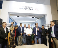 O Governo do Paraná vai destinar R$ 1,1 milhão para a Prefeitura de Arapongas reformar quadras poliesportivas em duas escolas municipais: Antônio Grassano Junior, no Jardim Alto da Boa Vista, e Papa João Paulo II, no Jardim Petrópolis