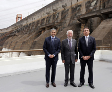O governador em exercício Darci Piana participou nesta terça-feira (26); da cerimônia de posse do novo diretor-geral brasileiro da Itaipu; general Joaquim Silva e Luna; em Foz do Iguaçu. Presentes na solenidade: Presidente do Brasil; Jair Bolsonaro; presidente do Paraguai; Mario Abdo Benítez; ministros brasileiros de Minas e Energia; almirante Bento Albuquerque e de Relações Exteriores; Ernesto Araújo; entre outros.; -; Foz do Iguaçu; 26/02/2019; -; Foto: Arnaldo Alves/ANPr