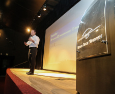 O governador Carlos Massa Ratinho Junior participa de Palestra de Mauricio Benvenutti nesta terça-feira (2) no teatro do Museu Oscar Niemeyer,   Curitiba, 02/04/2019 -  Foto: Geraldo Bubniak/ANPr