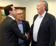 O governador Carlos Massa Ratinho Junior anunciou a redução nas taxas de juros das operações de crédito da Fomento Paraná, instituição financeira estadual que oferece crédito a empreendedores. - Curitiba, 03/04/2019  -  Foto: Gilson Abreu/ANPr