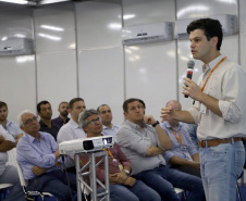 A Copel vai investir R$ 227 milhões em obras e novos empreendimentos somente na região Norte do Estado. O número foi apresentado pelo presidente da Copel, Daniel Pimentel Slaviero (foto), e pelo diretor de Distribuição, Maximiliano Orfali, em reunião com empresários nesta quinta (11), em Londrina.  -  Londrina, 11/04/2019  -  Foto: Divulgação Copel