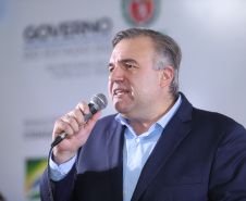O governador Carlos Massa Ratinho Junior e o ministro da Cidadania, Osmar Terra, lançam o programa Criança Feliz . Curitiba, 18/04/2019 - Foto: Rodrigo Felix Leal/ANPr