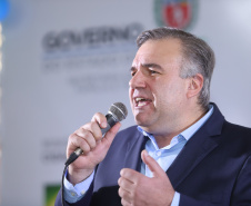 O governador Carlos Massa Ratinho Junior e o ministro da Cidadania, Osmar Terra, lançam o programa Criança Feliz . Curitiba, 18/04/2019 - Foto: Rodrigo Felix Leal/ANPr
