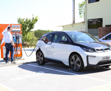 A maior eletrovia do Brasil, instalada no Paraná pela Copel em 2018, completou 330 recargas neste ano. São 730 quilômetros de extensão, ligando o Porto de Paranaguá às Cataratas do Iguaçu, em Foz do Iguaçu.  Curitiba, 22/04/2019  -  Curitiba, 22/04/2019  - Foto: Dani Catisti/Copel