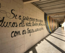 O Paraná atingiu em março a marca de 47,72% dos presos fazendo algum tipo de atividade educacional, segundo o Departamento Penitenciário (Depen-PR). O índice é consideravelmente superior a fevereiro, quando o Estado fechou com 36,3% e alcançou o segundo lugar entre as unidades da federação, perdendo apenas para o Piauí (40%). Foto:José Fernando Ogura/ANPr
