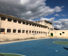 O Paraná atingiu em março a marca de 47,72% dos presos fazendo algum tipo de atividade educacional, segundo o Departamento Penitenciário (Depen-PR). O índice é consideravelmente superior a fevereiro, quando o Estado fechou com 36,3% e alcançou o segundo lugar entre as unidades da federação, perdendo apenas para o Piauí (40%). Foto:José Fernando Ogura/ANPr