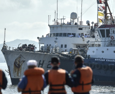 O navio Sirius (H-21), da Marinha do Brasil, está nas proximidades da Barra de Paranaguá para o levantamento hidrográfico que vai permitir a atualização de uma das Cartas Náuticas. Com o dados atualizados, a navegação ficará mais segura na região. Com mais segurança, também existem os ganhos operacionais nos Portos do Paraná. Foto: Claudio Neves/APPA