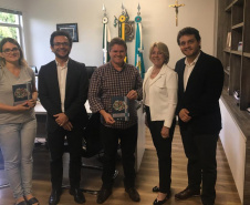Capitão Leônidas Marques - Uma equipe da Fomento Paraná percorreu nesta quinta e sexta-feira (2 e 3) parte do Sudoeste do paranaense para discutir parcerias com prefeitos e secretários da área de economia e desenvolvimento. Foto: Divulgação/Fomento Paraná