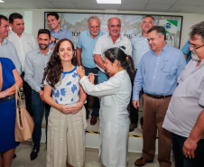 O secretário da Saúde do Paraná, Beto Preto, fez neste sábado pela manhã, na sede da 16ª Regional de Saúde, em Apucarana, a abertura estadual do “Dia D” da vacinação contra a gripe. Foto:  Josias Pinto