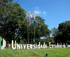 A Pró-Reitoria de Graduação (Prograd) abriu segunda-feira (6) o prazo para agendamento de escolas (Ensino Médio), de Londrina e região, participarem da 8ª Feira das Profissões: Conhecendo a UEL - edição 2019. O evento será no dia 25 de junho, das 8h30 ao meio-dia e das 14 às 21 horas, em toda extensão do Câmpus Universitário. Foto:Jaelson Lucas / ANPr